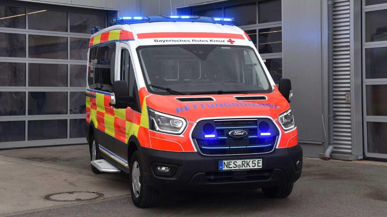 Le ford e-transit transformé en ambulance électrique