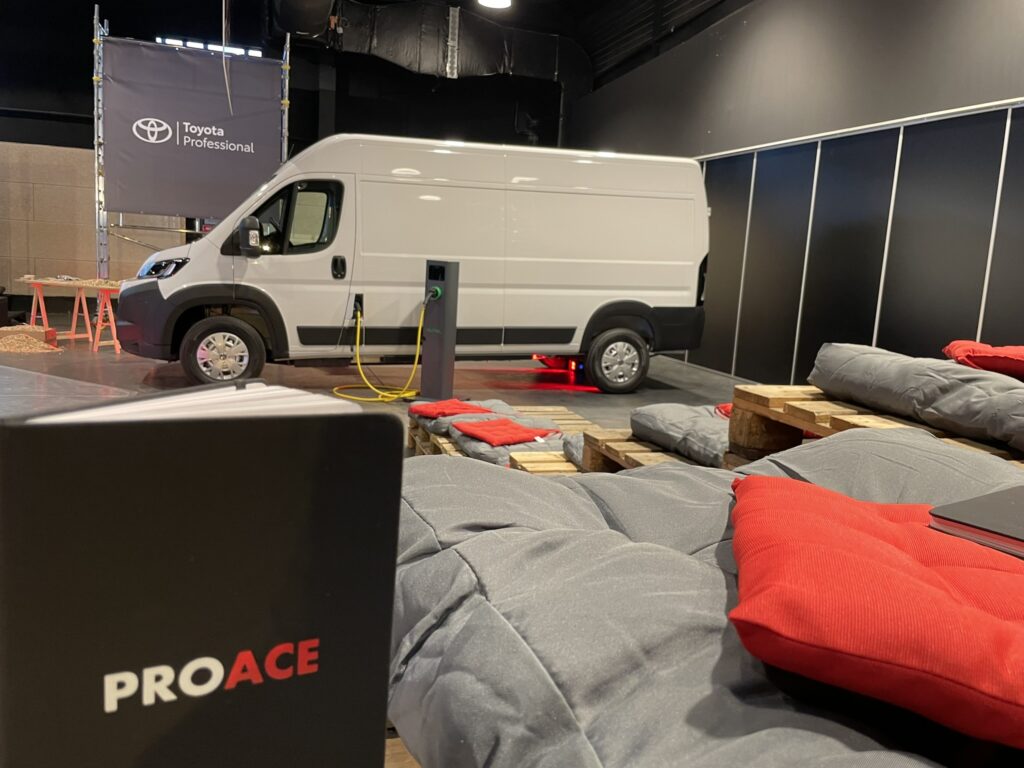 Proace-max-toyota